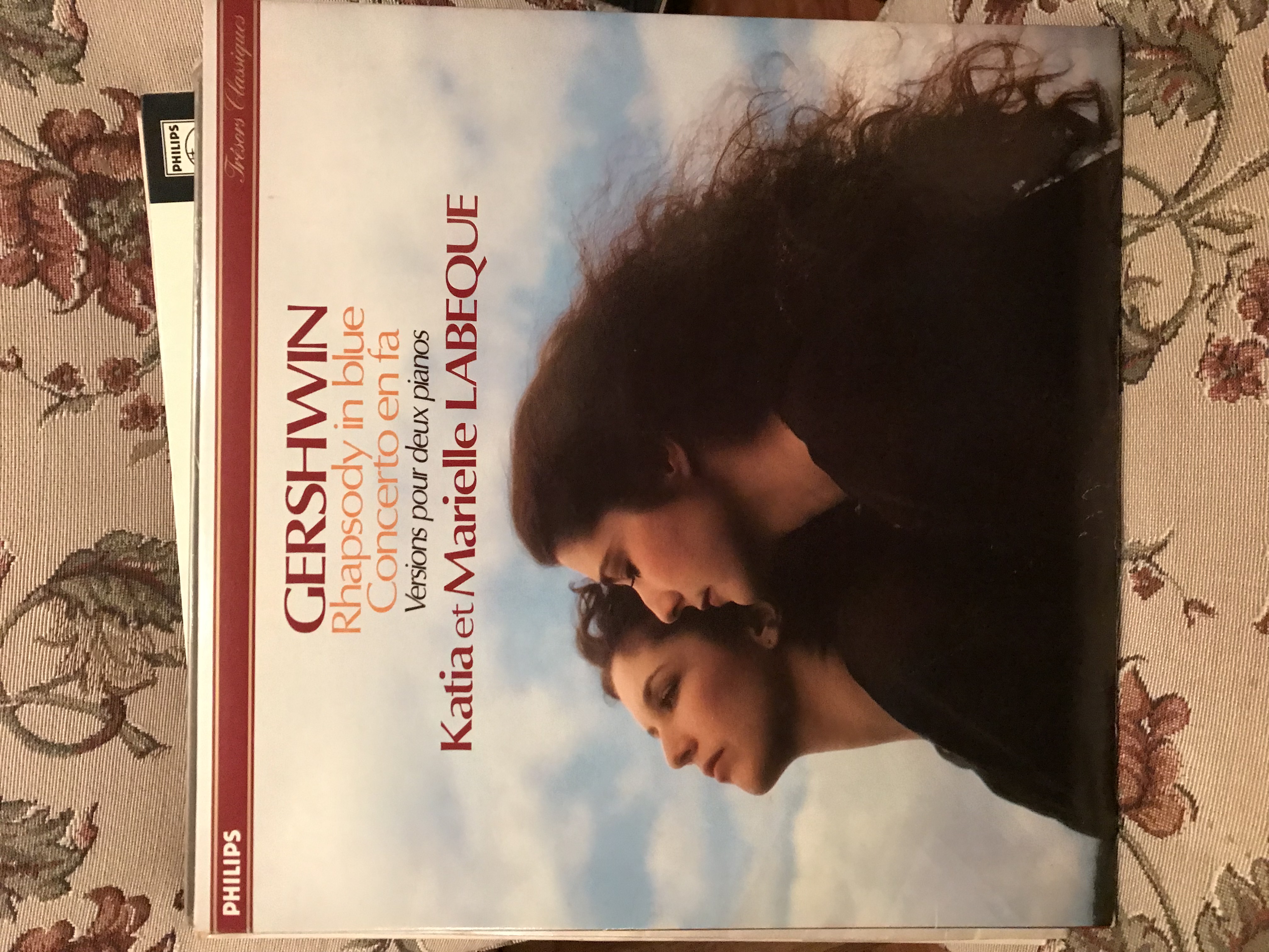 Vinyls T (2)